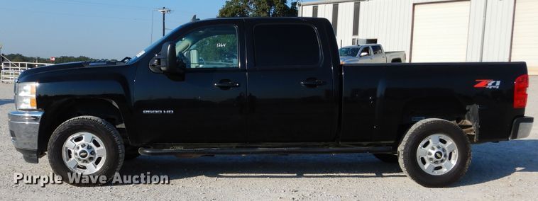 image for item DH3564 2011 Chevrolet Silverado 2500HD Crew Cab pickup truck