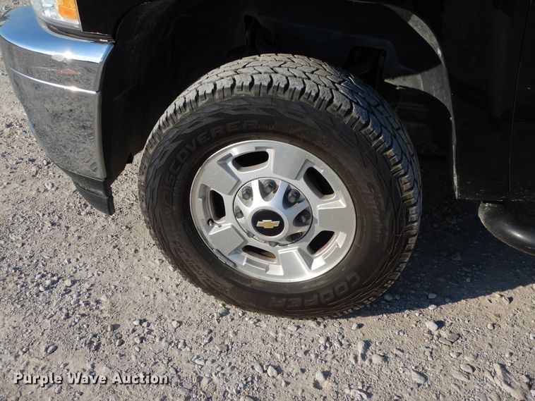 image for item DH3564 2011 Chevrolet Silverado 2500HD Crew Cab pickup truck