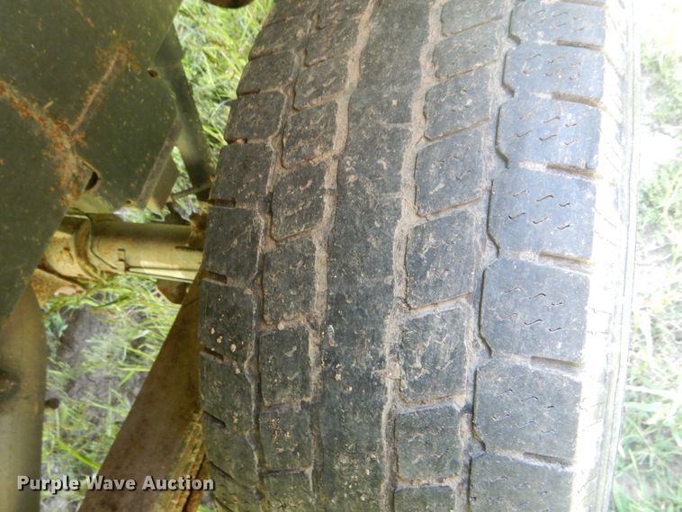 image for item DH6129 2005 Dodge Ram 2500 Quad Cab utility bed pickup truck