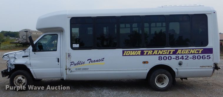image for item DH6143 2017 Ford Econoline E450 shuttle bus