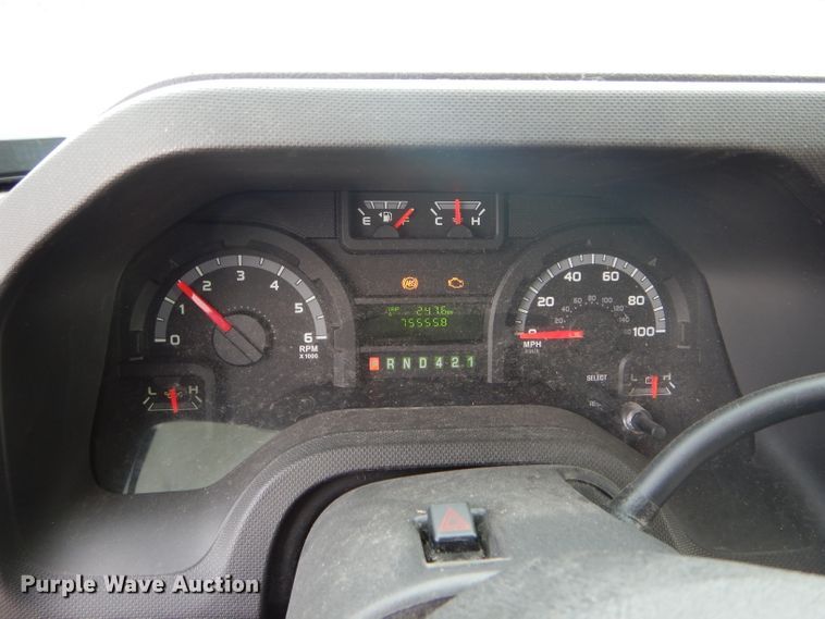 image for item DH6143 2017 Ford Econoline E450 shuttle bus