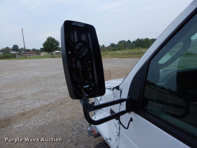 image for item DH6143 2017 Ford Econoline E450 shuttle bus