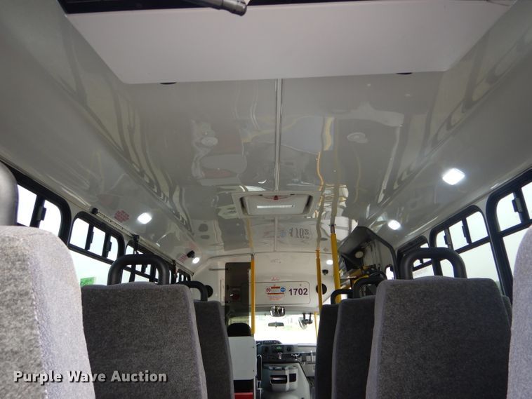 image for item DH6143 2017 Ford Econoline E450 shuttle bus