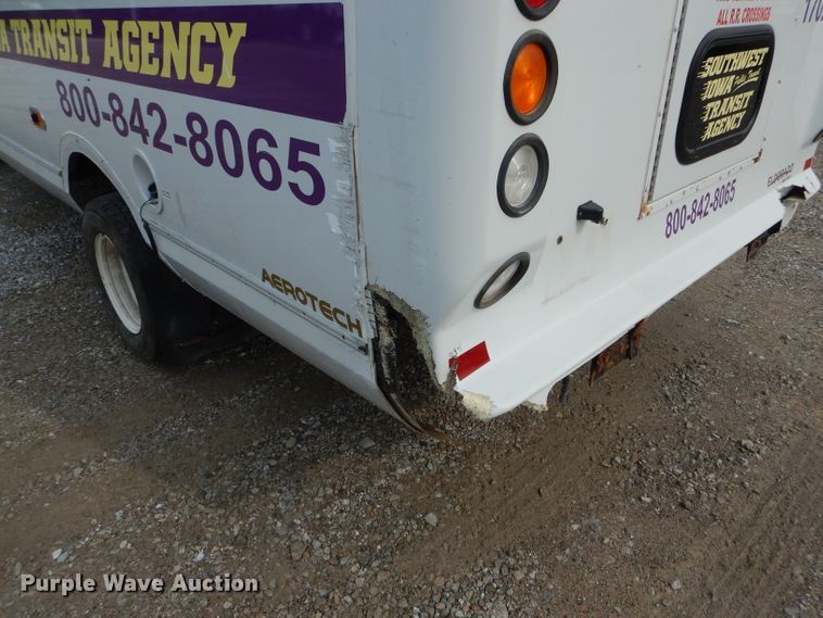 image for item DH6143 2017 Ford Econoline E450 shuttle bus