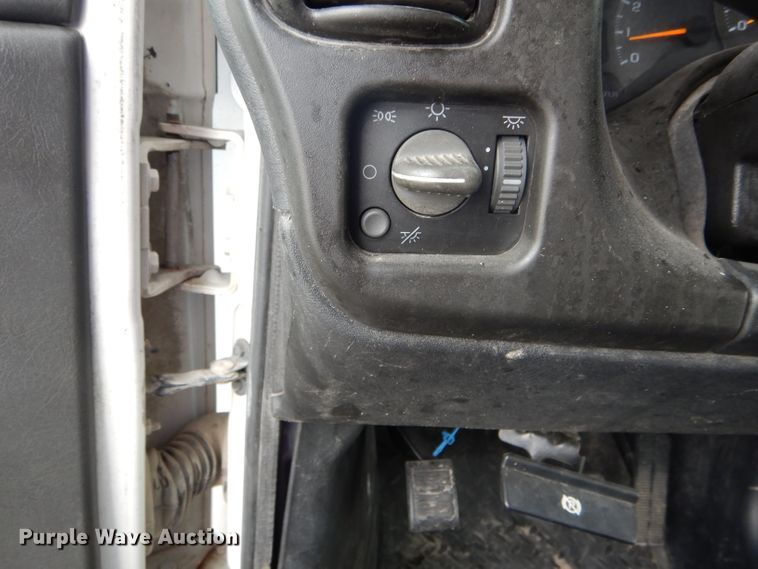 image for item DH6144 2009 Chevrolet C5500 shuttle bus