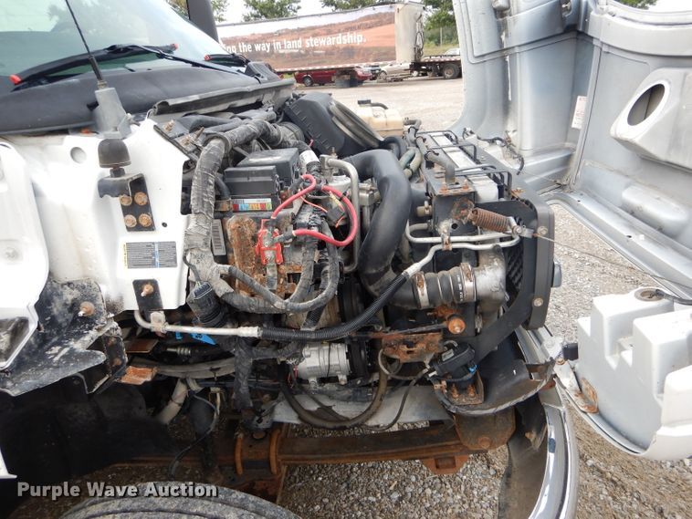 image for item DH6144 2009 Chevrolet C5500 shuttle bus