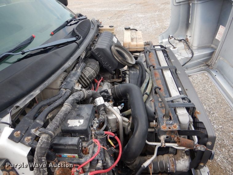 image for item DH6144 2009 Chevrolet C5500 shuttle bus