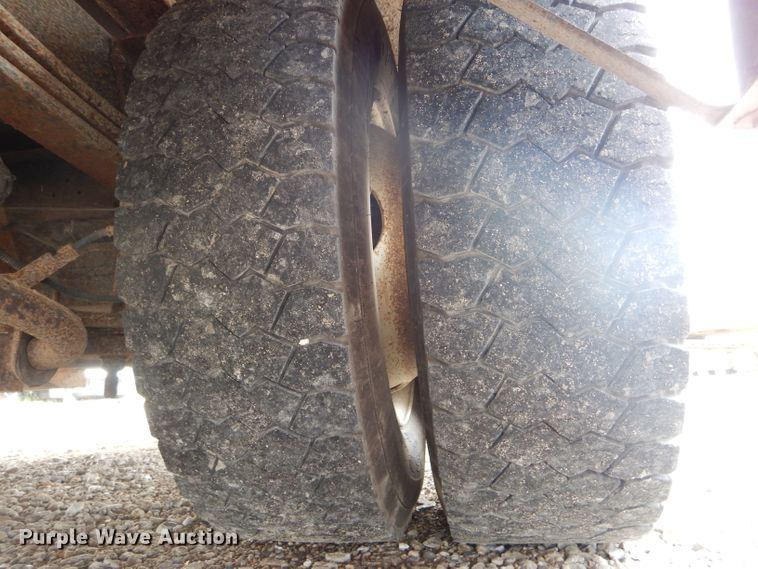 image for item DH6144 2009 Chevrolet C5500 shuttle bus