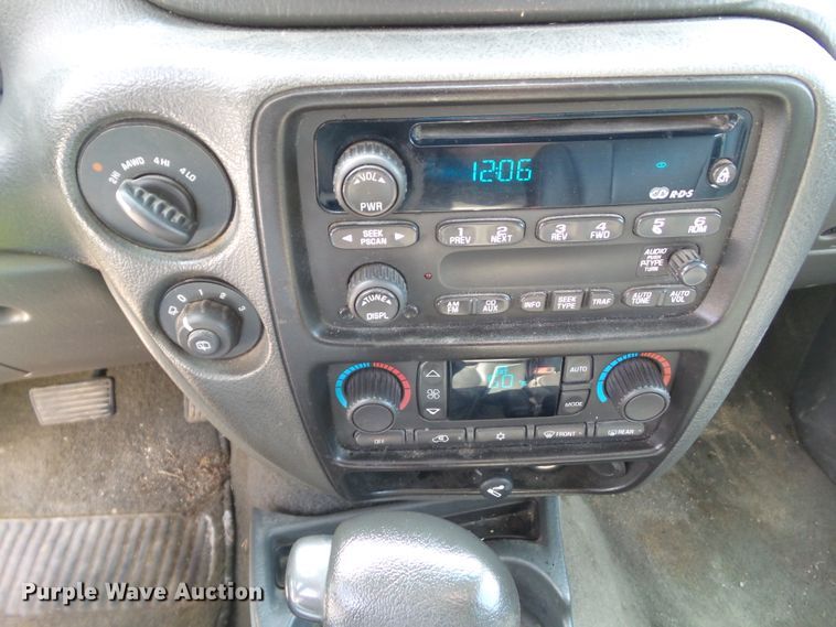 image for item EM9837 2003 Chevrolet TrailBlazer EXT SUV