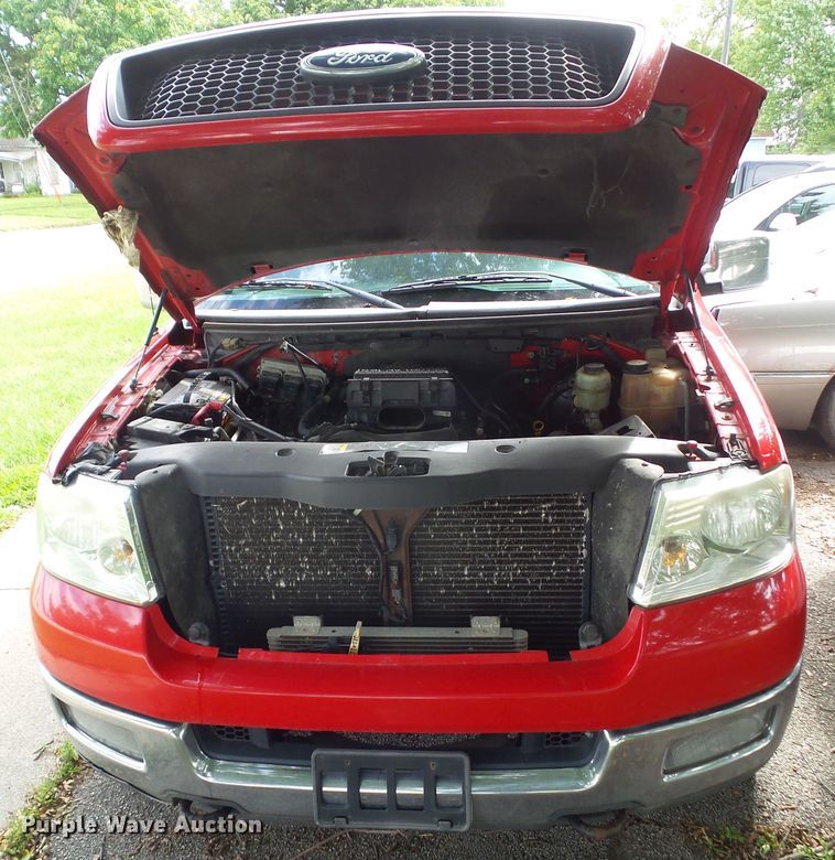 image for item EM9845 2004 Ford F150 SuperCab pickup truck