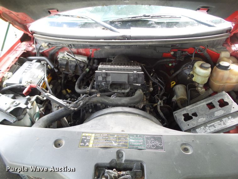 image for item EM9845 2004 Ford F150 SuperCab pickup truck