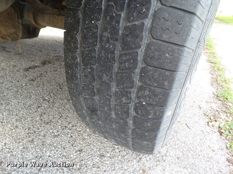 image for item EM9845 2004 Ford F150 SuperCab pickup truck