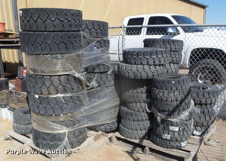 image for item EQ9192 Approximately 55 tires