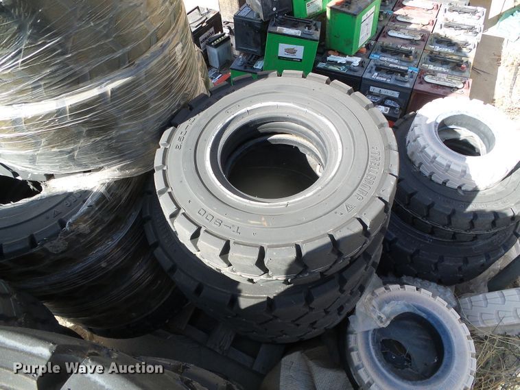 image for item EQ9192 Approximately 55 tires