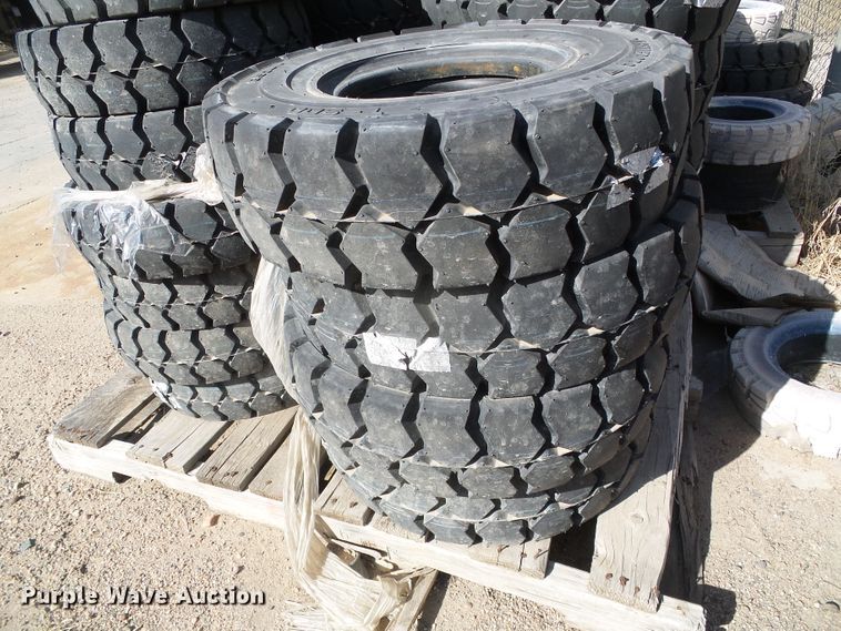 image for item EQ9192 Approximately 55 tires
