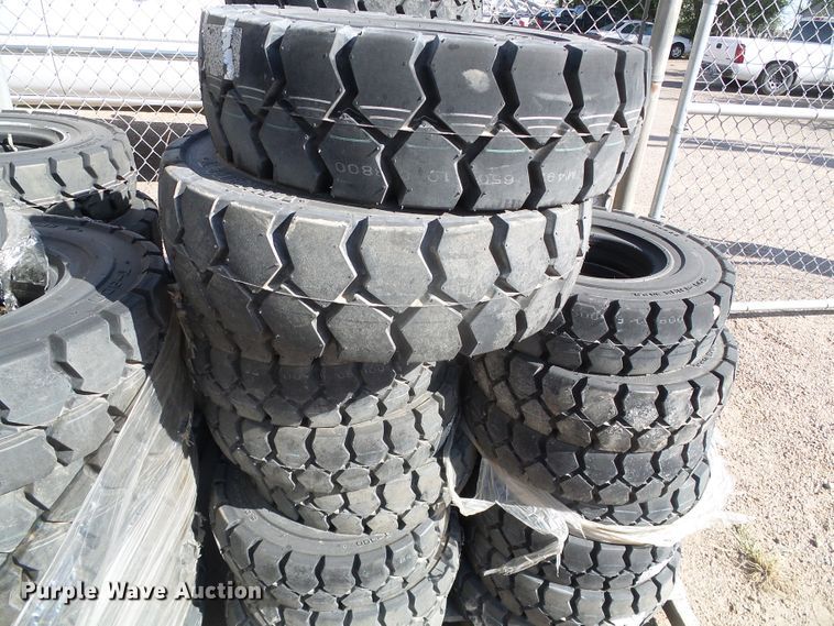 image for item EQ9192 Approximately 55 tires