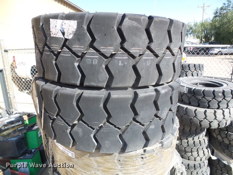 image for item EQ9192 Approximately 55 tires