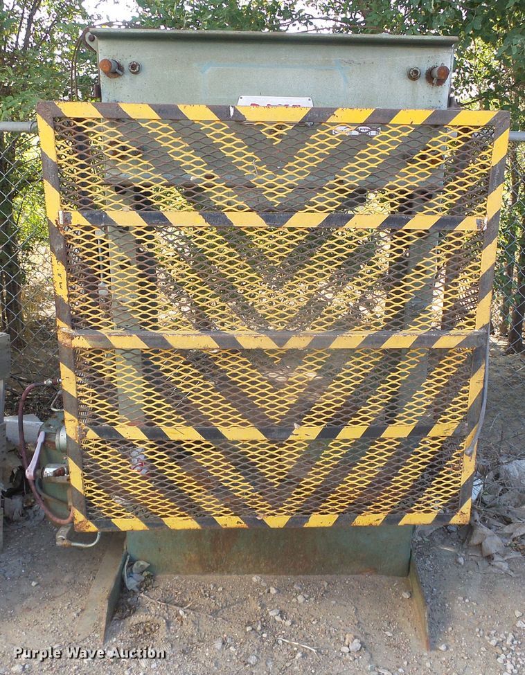 image for item EQ9193 Dake 33-208 tire changer