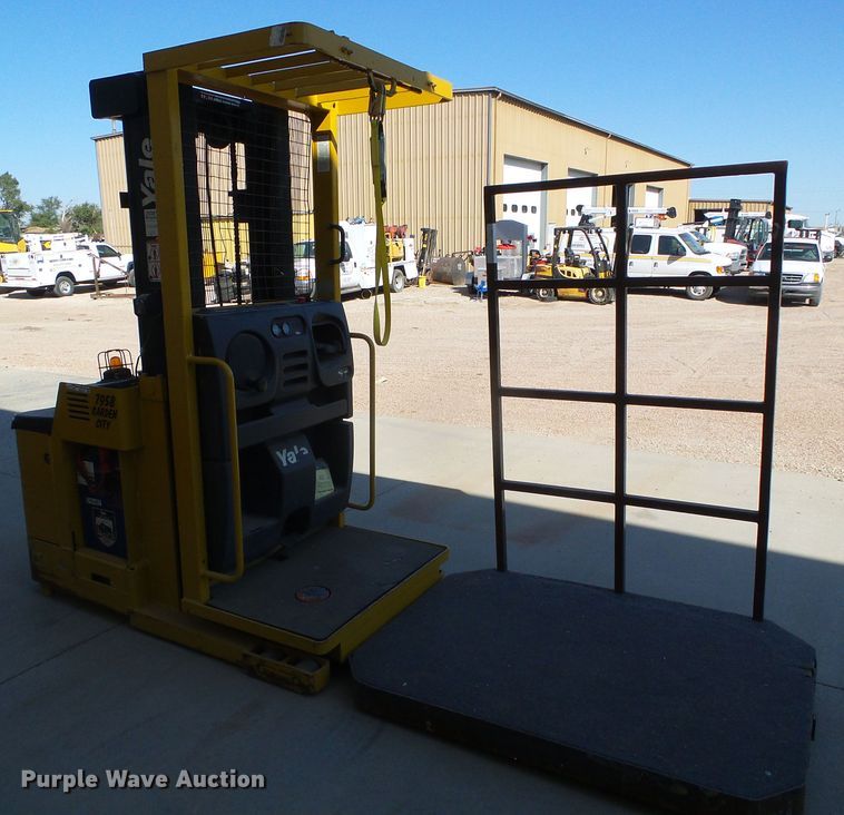 image for item EQ9194 Yale OSO30ECN24TE089 forklift