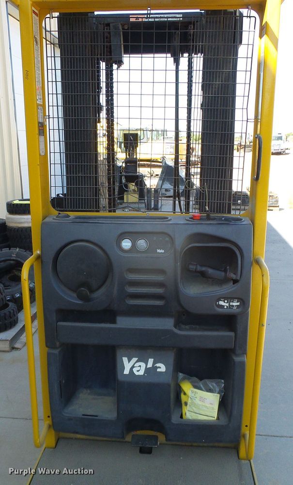 image for item EQ9194 Yale OSO30ECN24TE089 forklift
