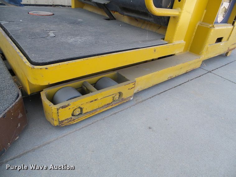 image for item EQ9194 Yale OSO30ECN24TE089 forklift