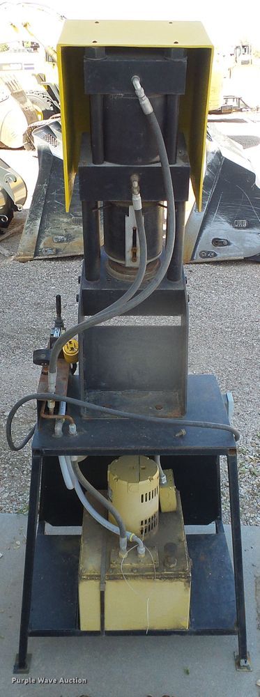 image for item EQ9195 Parker 83C-S40 hydraulic hose press