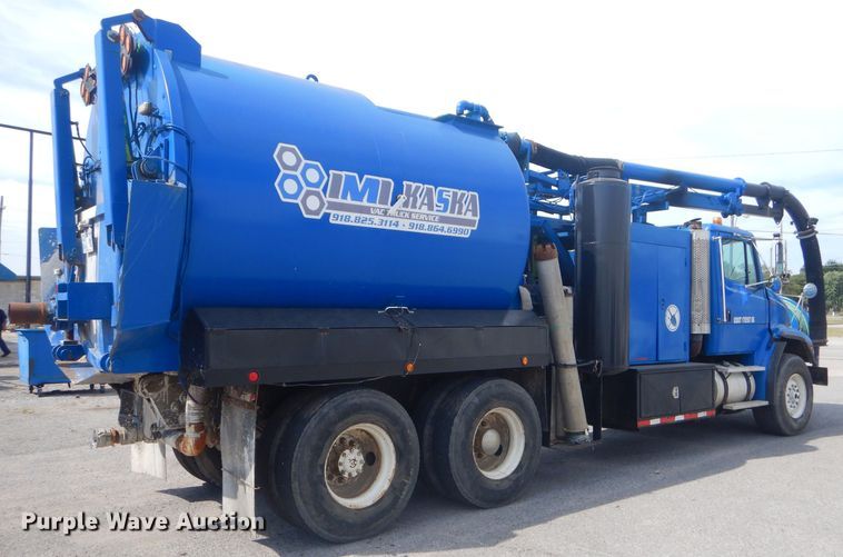 image for item FC9929 1999 Freightliner FL112 vacuum truck