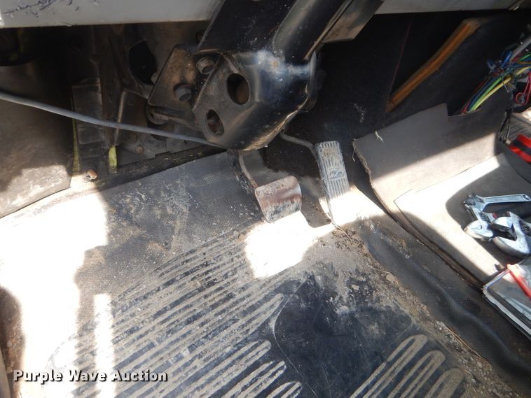 image for item FC9929 1999 Freightliner FL112 vacuum truck