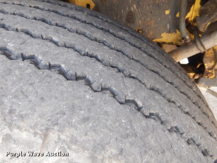 image for item FC9929 1999 Freightliner FL112 vacuum truck