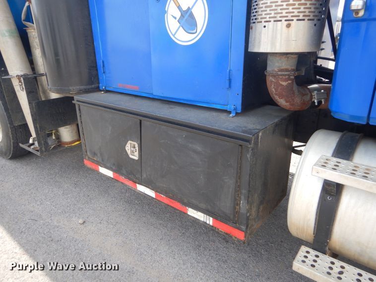 image for item FC9929 1999 Freightliner FL112 vacuum truck