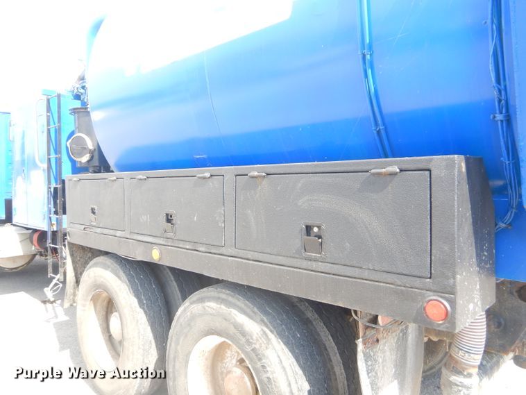 image for item FC9929 1999 Freightliner FL112 vacuum truck