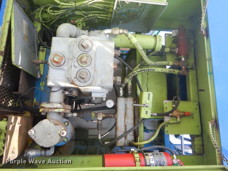 image for item FC9929 1999 Freightliner FL112 vacuum truck