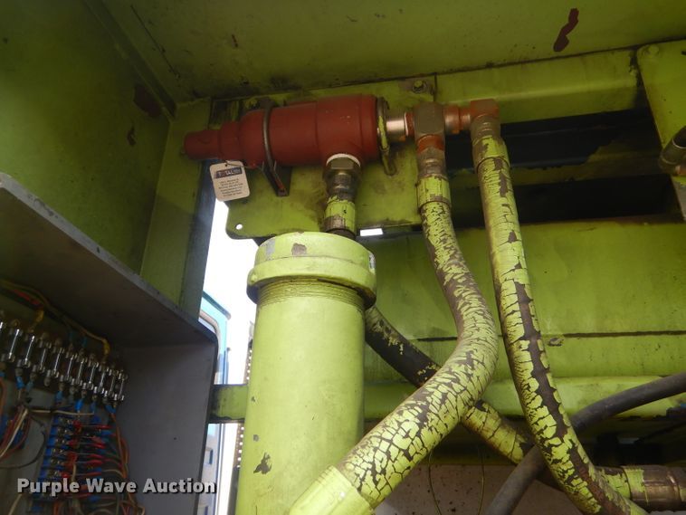 image for item FC9929 1999 Freightliner FL112 vacuum truck