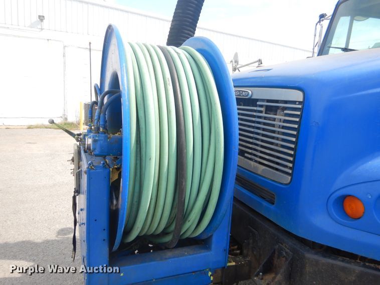 image for item FC9929 1999 Freightliner FL112 vacuum truck