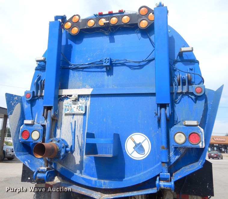 image for item FC9929 1999 Freightliner FL112 vacuum truck