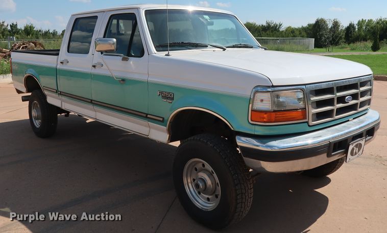 image for item FE9749 1997 Ford F250 HD Crew Cab pickup truck