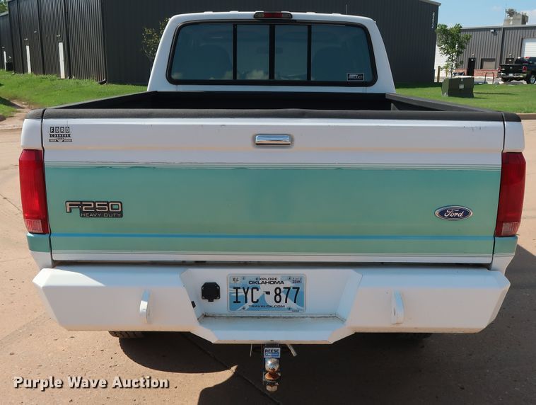 image for item FE9749 1997 Ford F250 HD Crew Cab pickup truck