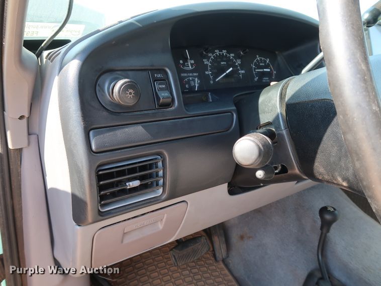 image for item FE9749 1997 Ford F250 HD Crew Cab pickup truck