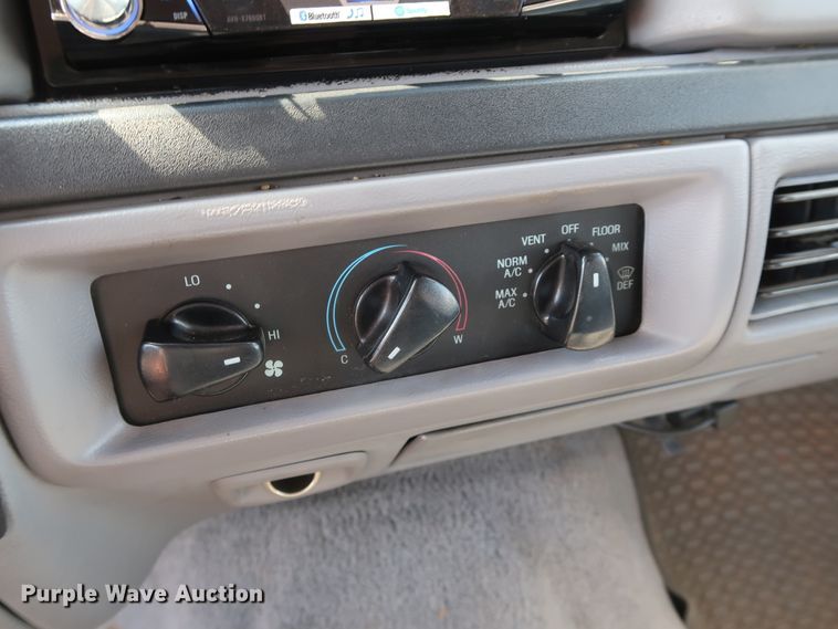 image for item FE9749 1997 Ford F250 HD Crew Cab pickup truck