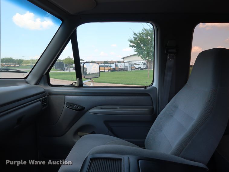 image for item FE9749 1997 Ford F250 HD Crew Cab pickup truck