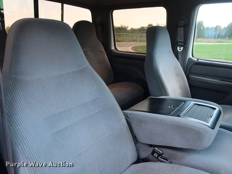 image for item FE9749 1997 Ford F250 HD Crew Cab pickup truck