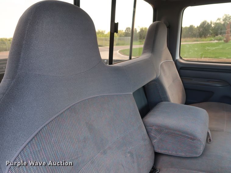 image for item FE9749 1997 Ford F250 HD Crew Cab pickup truck