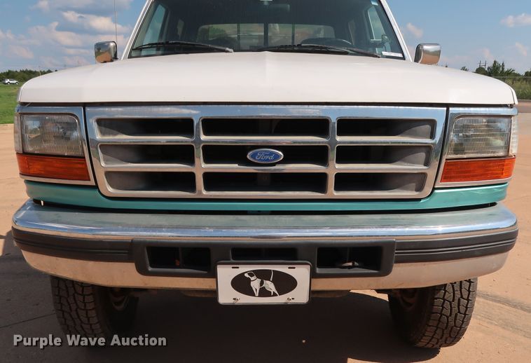image for item FE9749 1997 Ford F250 HD Crew Cab pickup truck