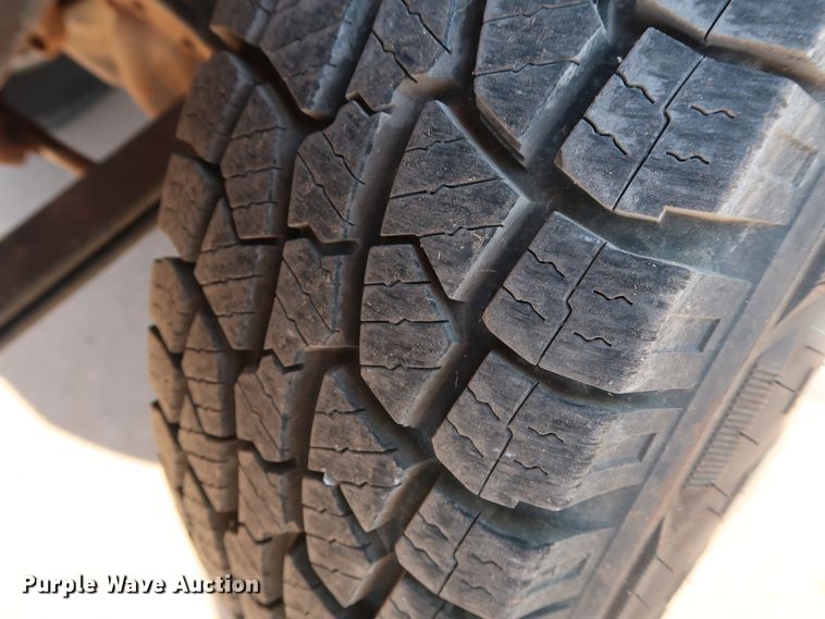 image for item FE9749 1997 Ford F250 HD Crew Cab pickup truck