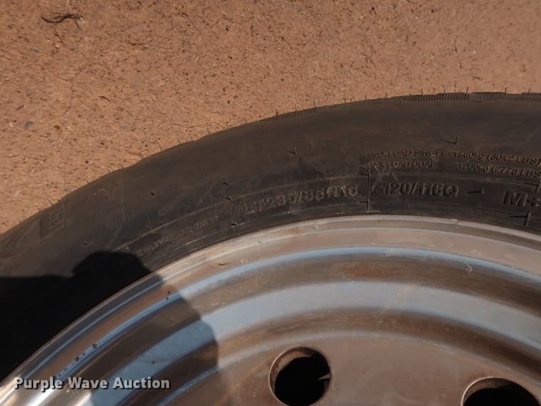 image for item FE9749 1997 Ford F250 HD Crew Cab pickup truck