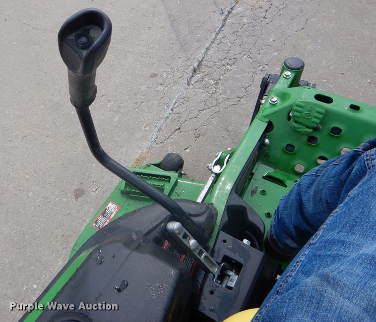 image for item FI9642 John Deere Z930R ZTR lawn mower