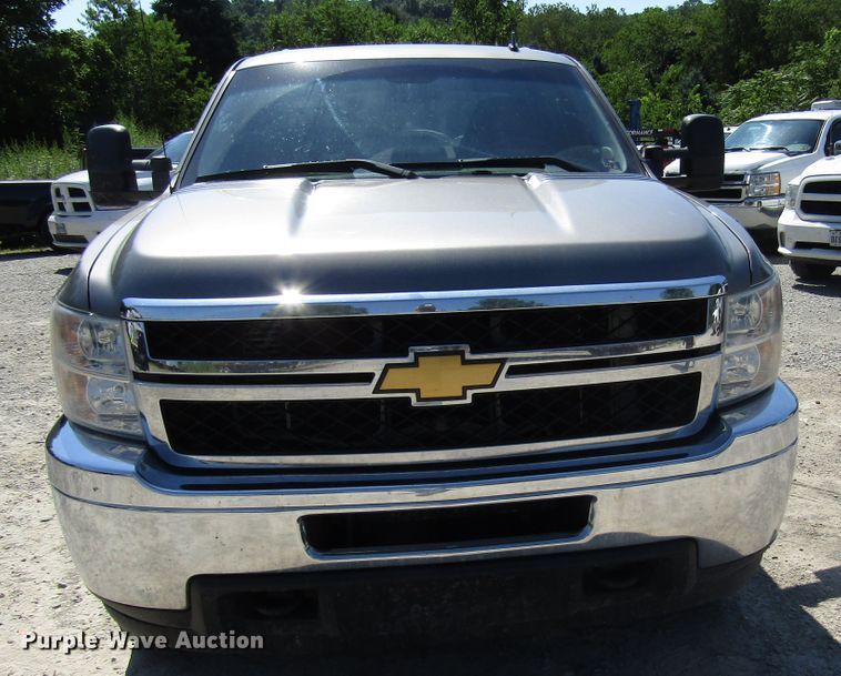 image for item FJ9700 2012 Chevrolet Silverado 2500HD Crew Cab pickup truck