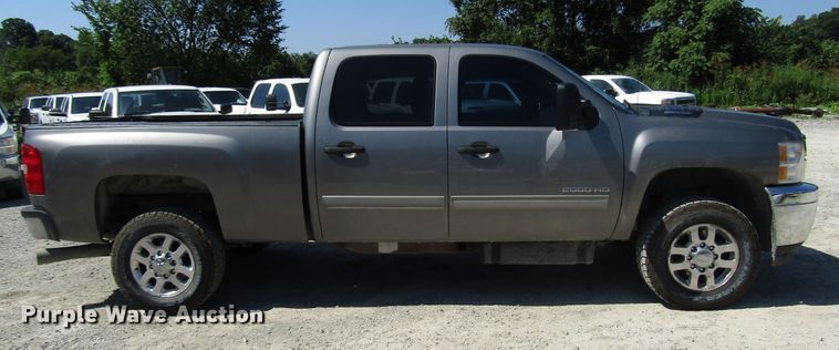 image for item FJ9700 2012 Chevrolet Silverado 2500HD Crew Cab pickup truck