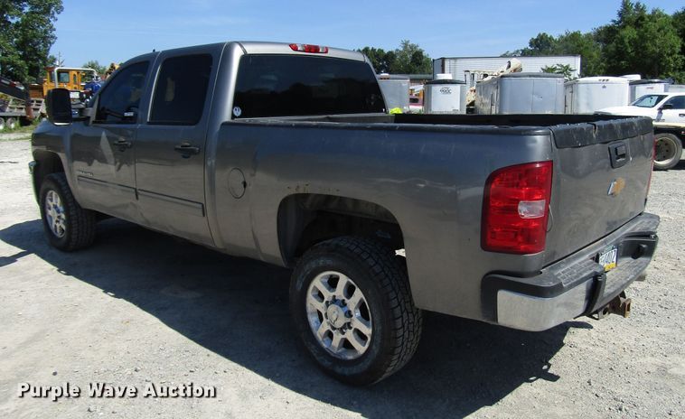 image for item FJ9700 2012 Chevrolet Silverado 2500HD Crew Cab pickup truck