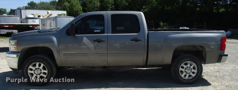image for item FJ9700 2012 Chevrolet Silverado 2500HD Crew Cab pickup truck
